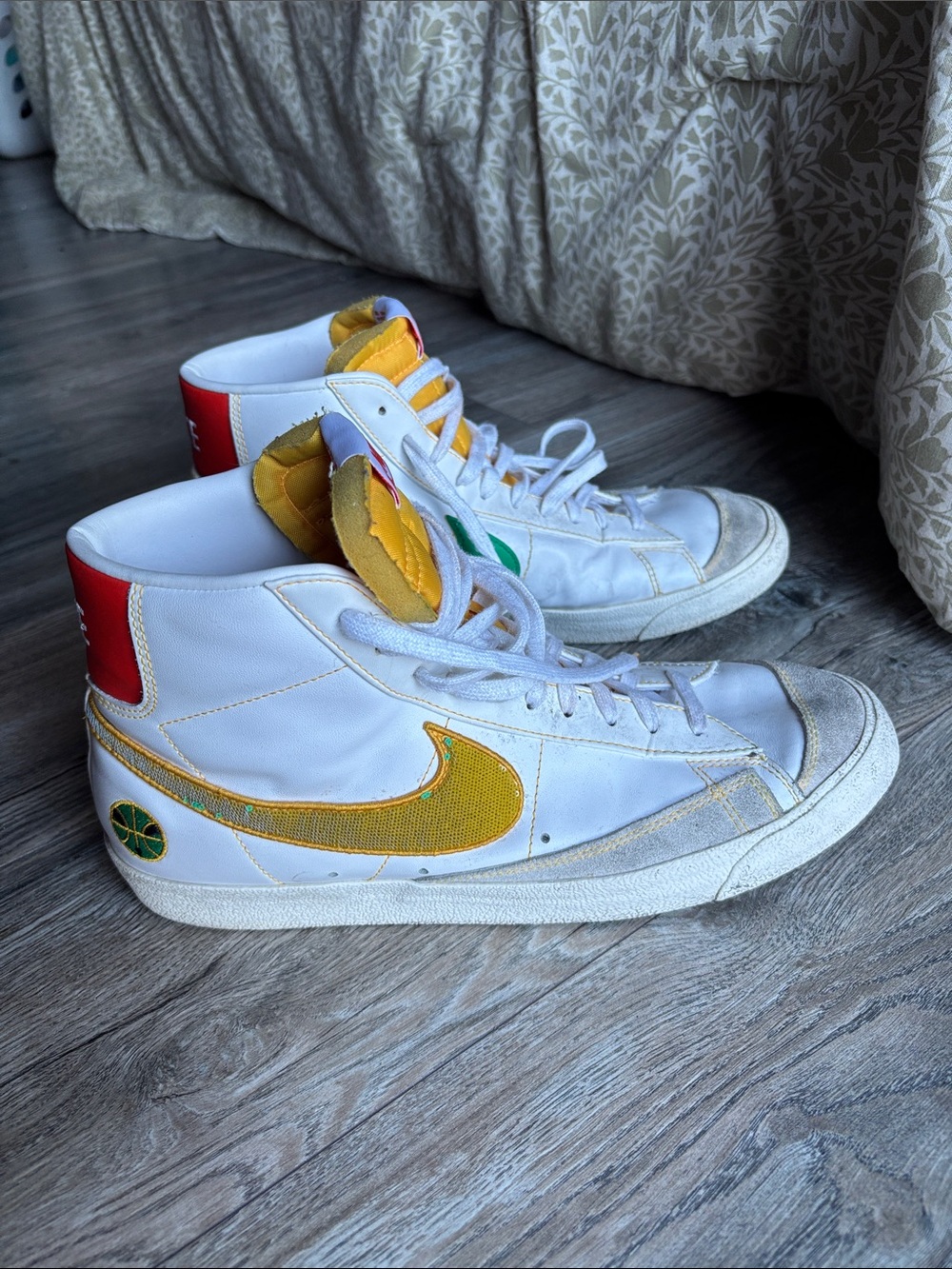 Nike Blazer Mid ‘77 Vintage Rayguns sneakers men’s 12
